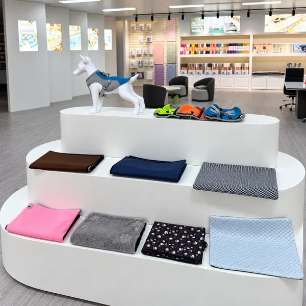 uwin-pet-products-showroom-display Uwin products showroom display